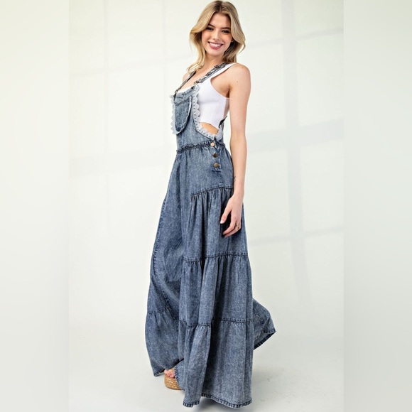 Lace Trim Tiered Wide Leg Denim Overalls Jumpsuit - eesome - Picture 2 of 7